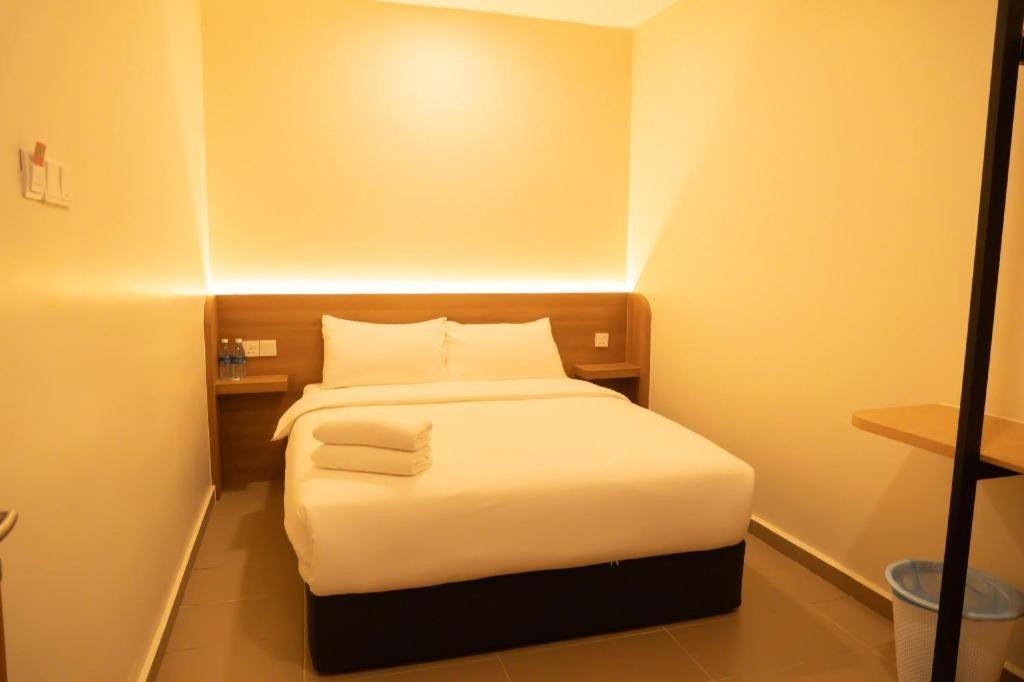 Hotel Sunsurya Klang Esterno foto