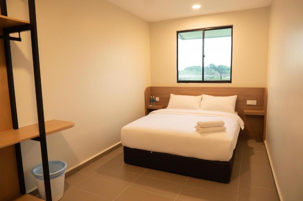 Hotel Sunsurya Klang Esterno foto