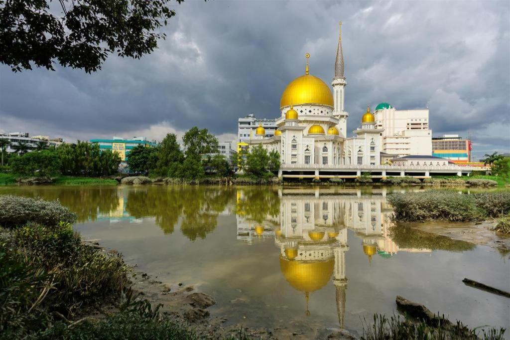 Hotel Sunsurya Klang Esterno foto