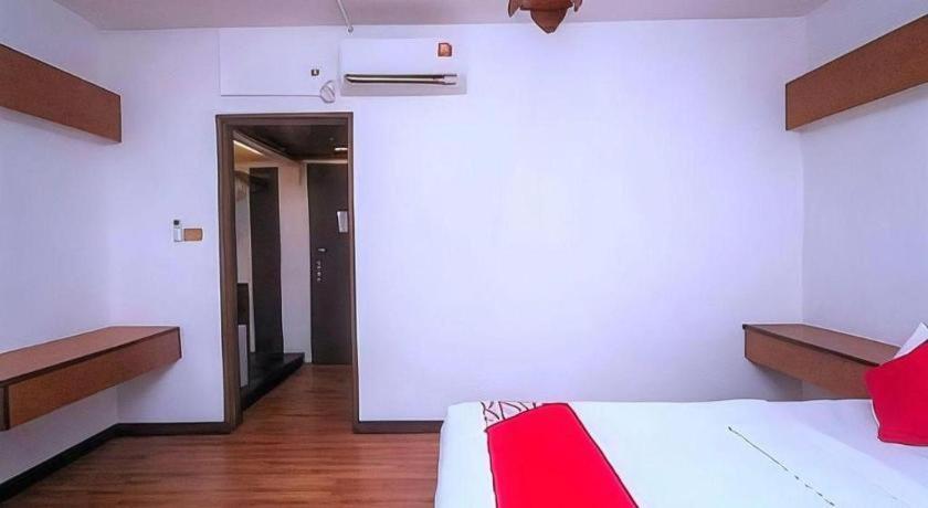 Hotel Sunsurya Klang Esterno foto